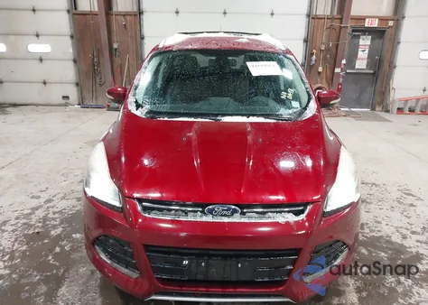 2013 Ford Escape Titanium z USA, uszkodzony, nr VIN 1FMCU9J95DUD31573